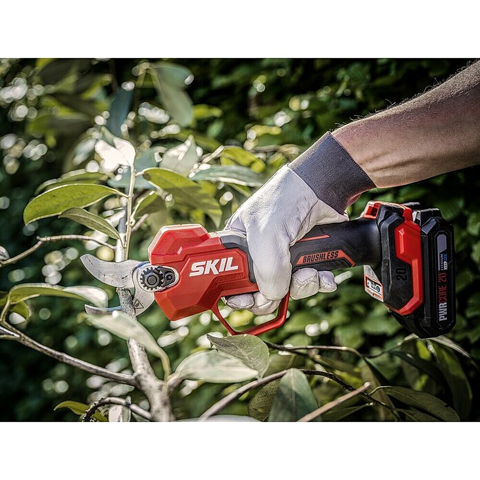 Skil PWRCore 20V Accu-snoeischaar + Gratis Accu Compressor (20 V, Li-ion, Excl. accu, Max. takdikte: 28 mm) | BAUHAUS