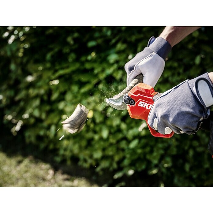 Skil PWRCore 20V Accu-snoeischaar + Gratis Accu Compressor (20 V, Li-ion, Excl. accu, Max. takdikte: 28 mm) | BAUHAUS