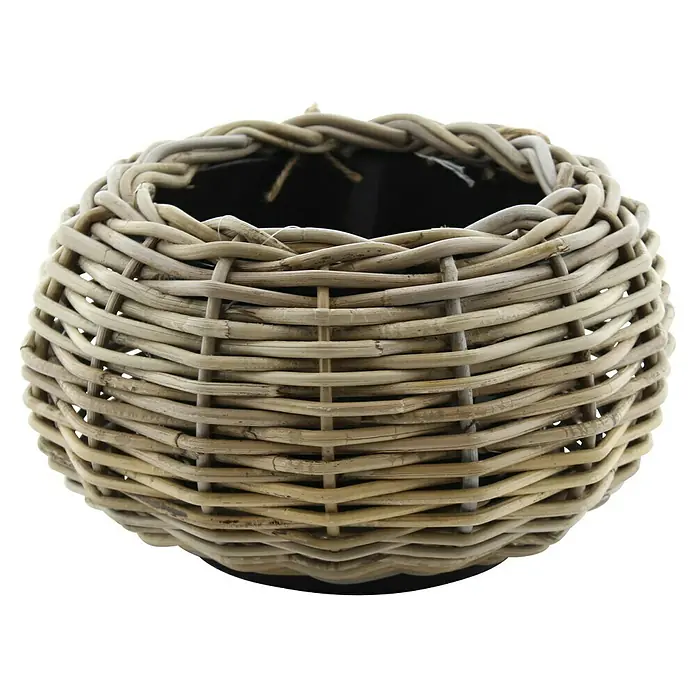 Van der Leeden Pflanzkübel rund Tina - Ø x H: 30 x 19 cm, Rattan, Grau - Nahaufnahme eines runden, handgefertigten Korbes aus Weide, ideal für Pflanzen oder Dekoration. Die rustikale Textur bringt natürliche Eleganz ins Heim.