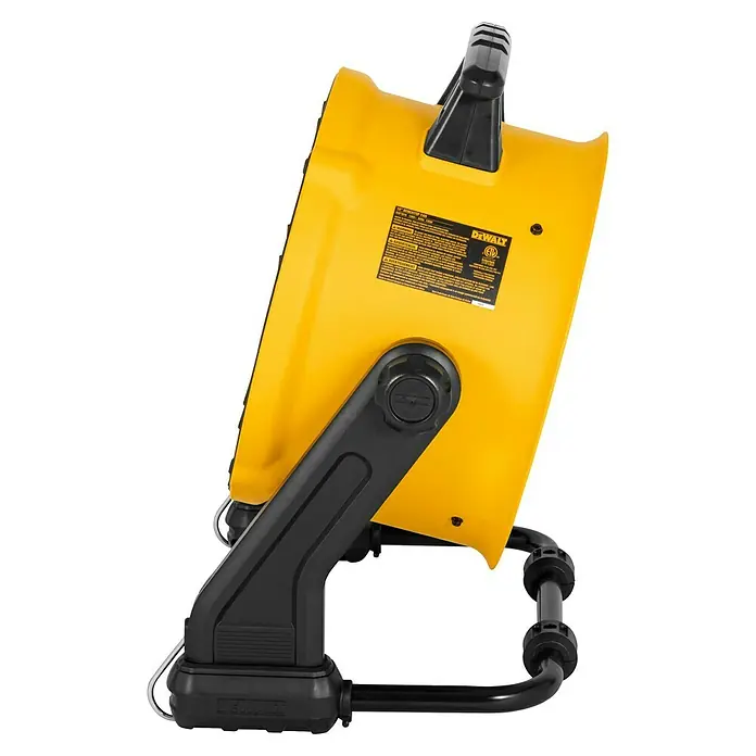 DeWalt Bodenventilator DXF1645 - 110 W, Max. Luftleistung: 49,81 m³/h - Ein gelber DeWalt 13" Benchtop-Ventilator, der mit einem robusten, schwarzen Ständer für Stabilität ausgestattet ist. Perfekt für Arbeitsplätze.
