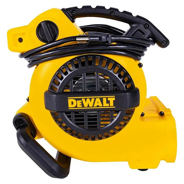 DeWalt Lüfter DXAM2250 - 130 W, Max. Luftleistung: 236 l/s - Nahaufnahme eines gelben DeWalt-Gebläses mit schwarzem Griff und Kabel. Ideal für Baustellen oder Werkstätten, hohe Leistung garantiert.