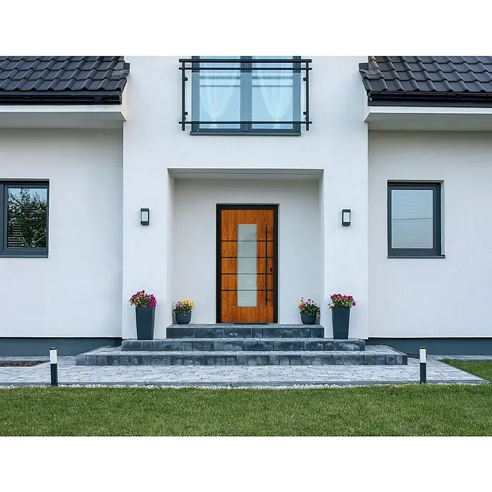Aurelis Haustür BH 321 - 110 x 210 cm, DIN Anschlag: Rechts, Eiche dunkel Dekor/Weiß - Die moderne Haustür aus Holz mit Glaseinsätzen ist ein echter Blickfang. Passt perfekt zum modernen Design des Hauses.
