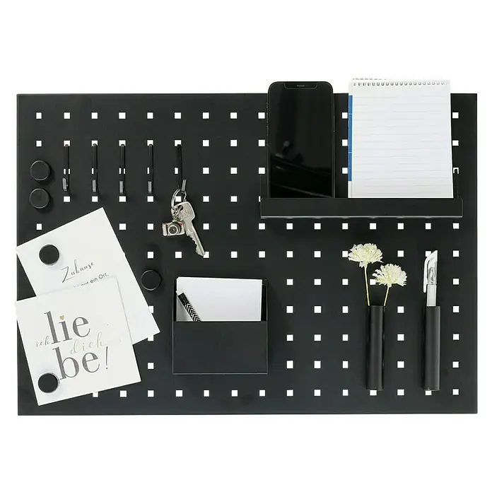 Zeller Present Memoboard mit Utensilien - 50 x 35 cm, Metall, Schwarz - Schwarze Lochwand mit Magneten, Schlüsseln, Handy, Notizblock, Karten, Stiften und Blumen als Organizer.