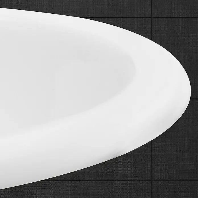 LuxeBath Einbauwaschbecken Waschtisch Aufsatzwaschbecken aus Keramik für Badezimmer / Gäste-WC - Mit Überlauf, Weiß - Nahaufnahme einer stilvollen, weißen Badewanne vor einem dunklen, strukturierten Hintergrund, die das minimalistische Design und die glatte Oberfläche hervorhebt.
