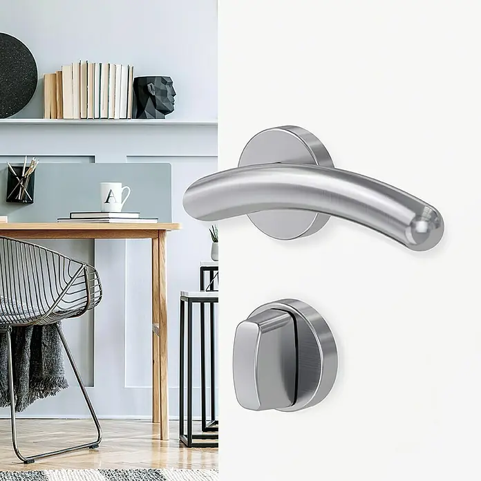 Diamond Doors Modern Drückergarnitur WC Swing - Edelstahl, L-Form, Stärke Tür: 40 mm - 45 mm, Schlitzkopf/Olive - Ein moderner Türgriff aus gebürstetem Edelstahl, perfekt für ein stilvolles Zuhause. Das Set beinhaltet Griff und Rosette.