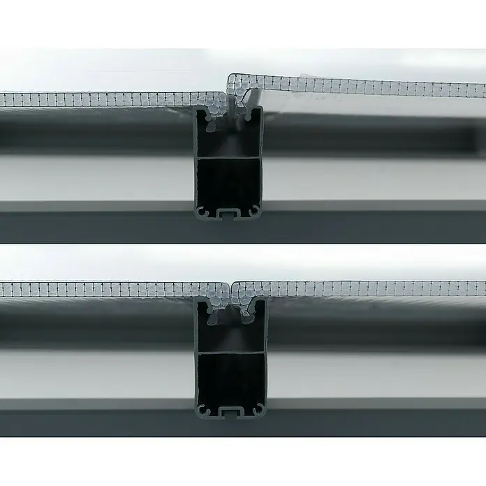 Solid Elements Terrassenüberdachung Martina - B x T: 1.457 x 400 cm, Anthrazitgrau, Polycarbonat, Transparent - Detailansicht eines Polycarbonatplatten-Verbindungssystems mit Aluminiumprofilen, das für Stegplatten verwendet wird.