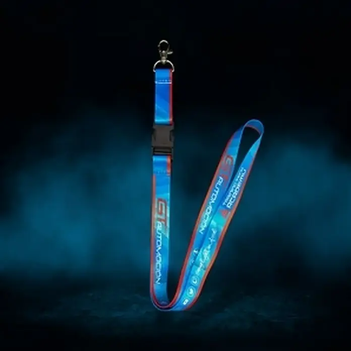 GT Automoción Limpiador concentrado Pack CEO - 1.000 ml, 3 pzs. - Lanyard azul GT Automoción Academy con logo y mosquetón para tarjetas de identificación o llaves. ¡Práctico y elegante!