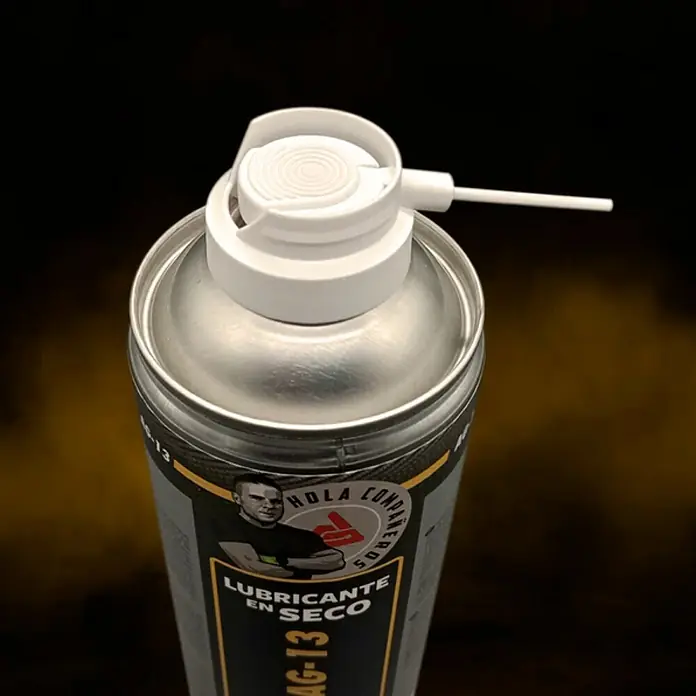 GT Automoción Lubricante en seco AG-13 - 400 ml - Primer plano de una lata de lubricante seco MAG-13, ideal para diversas aplicaciones.