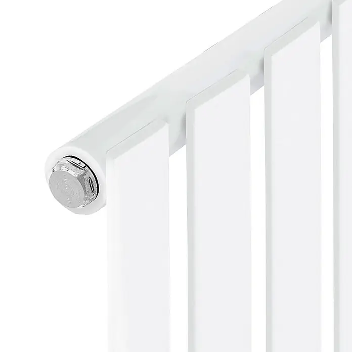 LuxeBath Badheizkörper Design Handtuchheizkörper Handtuchwärmer Mittelanschluss Radiator - B x H: 48 x 180 cm, Weiß - Nahaufnahme eines weißen Heizkörpers mit einem silbernen Bolzen, der die saubere und moderne Konstruktion des Heizkörpers betont.