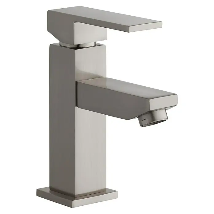 Camargue Alicante Waschtischarmatur - Edelstahloptik, Matt - Nahaufnahme einer modernen, quadratischen Armatur aus gebürstetem Nickel. Elegantes Design für jedes Badezimmer.
