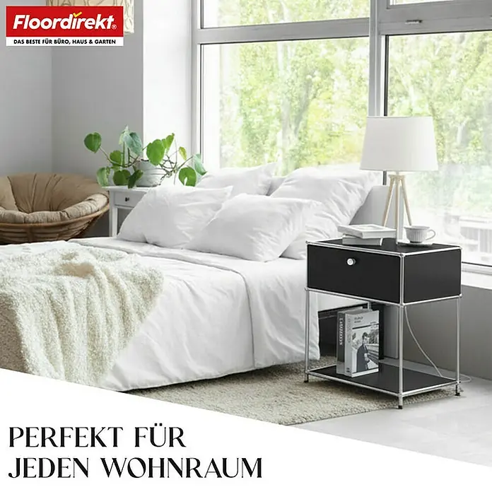 Floordirekt Metallregal Concept Epure MK-139 - 50 x 40 x 65 cm Schwarz - Anzahl Böden: 3 Stk., Schrauben, Schwarz - Das Bild zeigt ein elegantes Schlafzimmer mit einem schwarzen Nachttisch von Floordirekt, ideal für jeden Wohnraum.