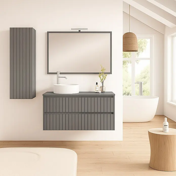 Armario colgante de baño Claire - L x An x Al: 25 x 35 x 110 cm, Gris - Interior moderno de baño con tocador gris, espejo y detalles de madera que crean un ambiente elegante y relajante.