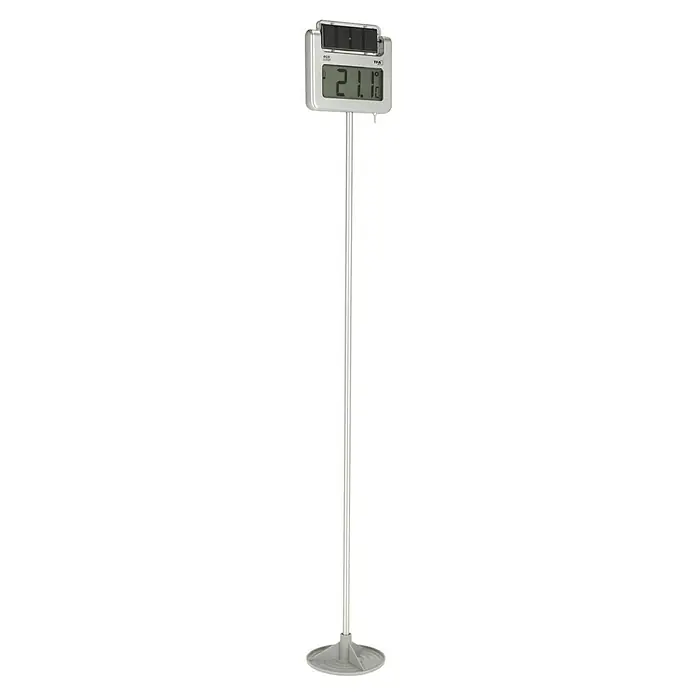 TFA Dostmann Gartenthermometer 'Avenue' Digital Solar - Digital, L x B x H: 1.145 x 40 x 175 mm, Silber - Ein TFA Dostmann Eco Solar Standthermometer zeigt eine Temperatur von 21,1 °C an. Es hat einen soliden Standfuß und ein Solarpanel zur Stromversorgung.