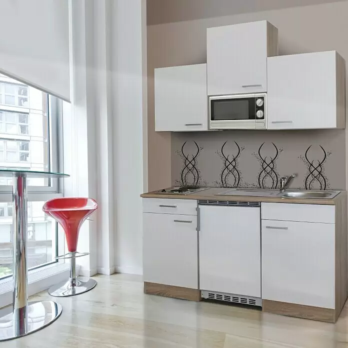 Respekta Cocina compacta Luis - Ancho: 150 cm, Blanco, Placa de cocción doble, frigorífico y microondas, Microondas, Color de la encimera: Roble - Una cocina compacta blanca con base de madera, electrodomésticos integrados y microondas, junto a una mesa de bar.