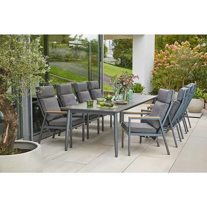 Sunfun Gartenmöbel-Set Solo/Maja Deluxe - 9 -tlg., Aluminium, Sintered Stone, Polywood, Olefin, Night-Grey - Gartenset mit grauem Tisch und Stühlen mit Armlehnen und grauen Polstern für eine Terrasse oder einen Garten.