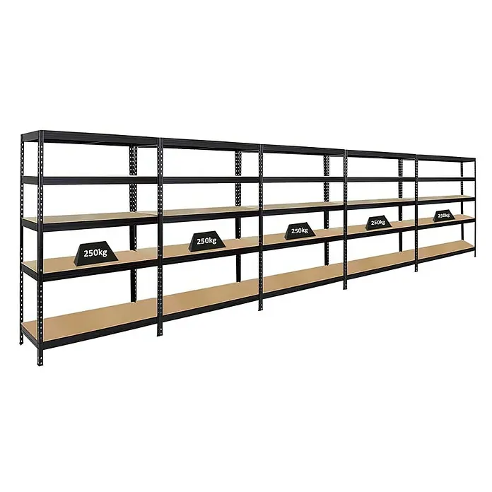 Proregal Schwerlastregal Mega Deal Rivet - Traglast pro Boden: 250 kg, Anzahl Böden: 5 Stk., Stecken, Schwarz - Langes, stabiles Lagerregal in Schwarz mit Holzregalböden, belastet mit Gewichten. Ideal für Keller oder Garage zur optimalen Raumausnutzung.