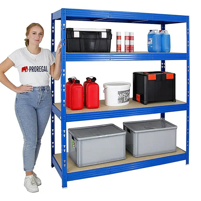 Proregal Schwerlastregal Profi RHINO - H x B x T: 180 x 160 x 60 cm, Traglast pro Boden: 500 kg, Anzahl Böden: 4 Stk., Stecken, Blau - Regal mit vier Ebenen, ideal für Lagerung. Auf den Regalböden befinden sich Boxen, Kanister, Eimer und Dosen.