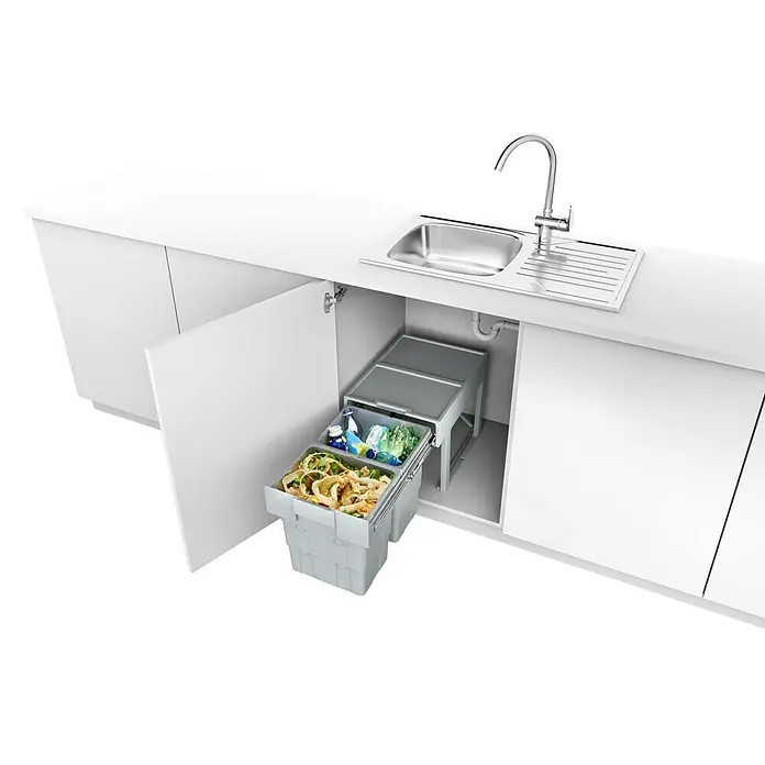 essensa Einbaumülleimer Easywaste - 32 l, Kunststoff, Grau, 2 x 16 l Fassungsvermögen - Einbau-Abfalltrennsystem unter einer Spüle in einem weißen Küchenschrank. Praktische Mülltrennung direkt am Arbeitsbereich.