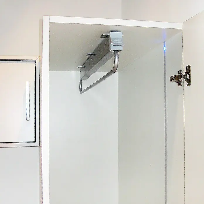 Emuca Kleiderstange Self - Länge: 800 mm, Silbergrau - Kleiderschrankausstattung mit versenkbarer Kleiderstange für zusätzlichen Komfort und platzsparende Aufbewahrung von Kleidungsstücken.