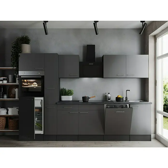 Respekta Olivia Küchenzeile - Breite: 310 cm, Farbe Arbeitsplatte: Granit Optik, Grau, Mit Elektrogeräten, Silberne Griffe - Moderne graue Küche mit integrierten Geräten, schwarzen Akzenten und hellem Fenster, das für Tageslicht sorgt. Stilvolles Küchendesign.