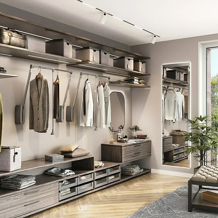 Emuca Kleiderstange Wandmontage - Breitenverstellung: 600 mm - 830 mm, Traglast: 12 kg - Ein begehbarer Kleiderschrank mit Regalen, Kleiderstangen und Schubladen bietet viel Stauraum und Organisation für Kleidung und Accessoires.