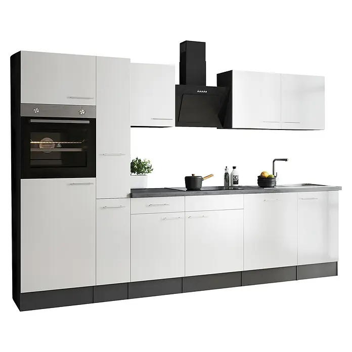 Respekta Olivia Küchenzeile - Breite: 310 cm, Weiß, Mit Elektrogeräten - Eine moderne Küche in Weiß und Grau mit integriertem Backofen und Dunstabzugshaube. Das Design ist schlicht und funktional gestaltet.