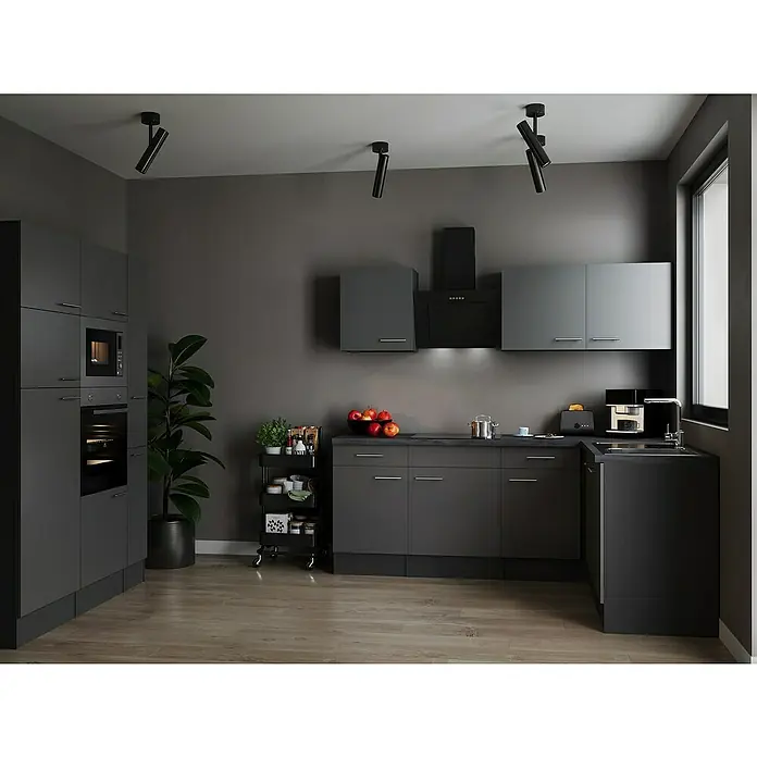 Respekta Olivia Winkelküche - 172 x 370 cm, Grau, Farbe Arbeitsplatte: Granit Optik, Mit Elektrogeräten, Silberne Griffe - Modern gestaltete Küche in Grau mit Edelstahlgeräten, Akzentbeleuchtung und Holzboden für ein stilvolles Ambiente.