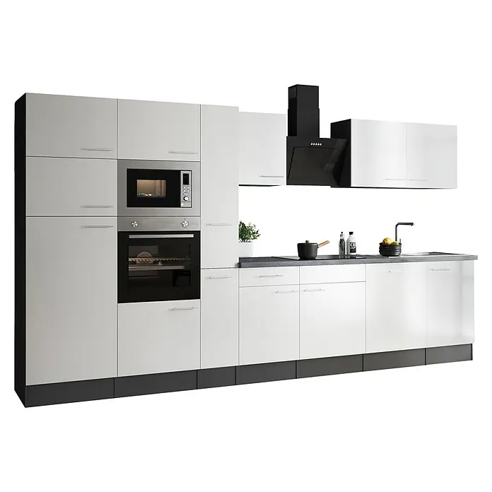 Respekta Olivia Küchenzeile - Breite: 370 cm, Weiß, Mit Elektrogeräten - Elegante Küchenzeile mit weißen Schränken, integriertem Ofen und Mikrowelle, sowie einer modernen Dunstabzugshaube.