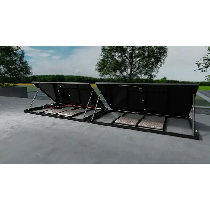 Hepa Solar Balkonkraftwerk Premium - 0% MwSt. gem. § 12 Abs. 3 UStG - 800 W, L x B x H: 184 x 120 x 10 cm, Back Contact-Technologie (HPBC) - Einblicke in eine innovative Solarlösung mit geöffneten Paneelen, die technische Details und umweltfreundliche Energieerzeugung zeigen.