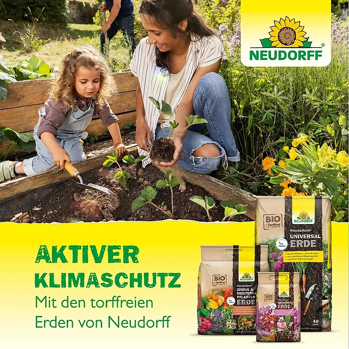 Neudorff NeudoHum Grünpflanzen- & Palmenerde - 40 l - Mutter und Tochter pflanzen Erdbeeren mit Neudorff-Erde. Aktiver Klimaschutz mit torffreien Erden von Neudorff.