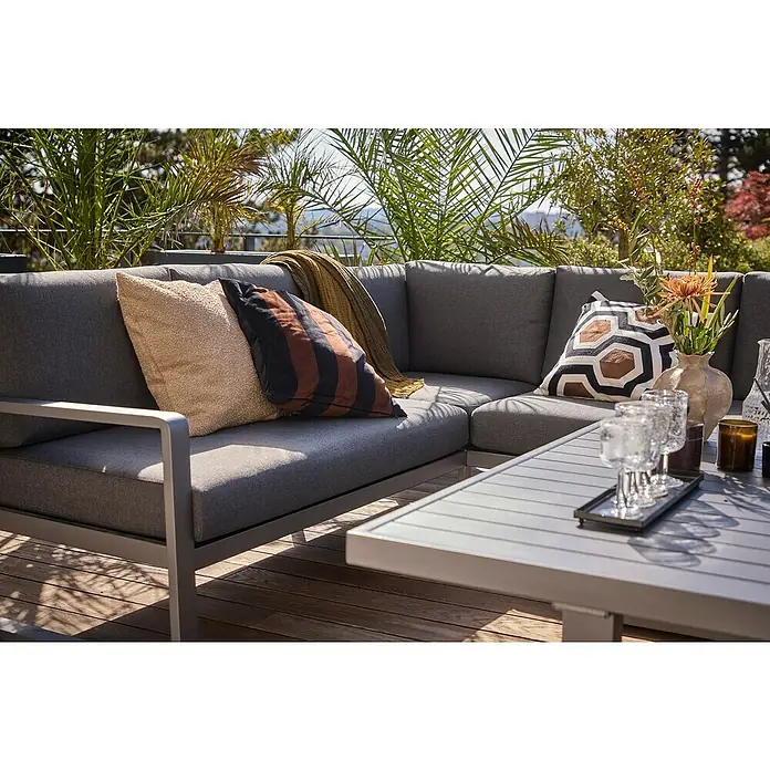 Sunfun Maja Loungesofa-Eckelement - Aluminium, Olefin, Night-Grey - Elegante graue Gartenlounge mit stilvollen Kissen und einem passenden Tisch für entspannte Stunden im Freien.