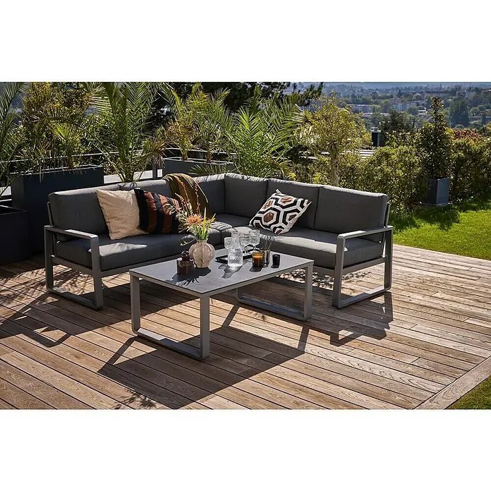 Sunfun Maja Loungesofa-Eckelement - Aluminium, Olefin, Night-Grey - Graue Gartenlounge-Set auf Holzdeck mit Couchtisch, Kissen und Deko. Bequeme Sitzgelegenheit im Freien für entspannte Stunden mit Stil.