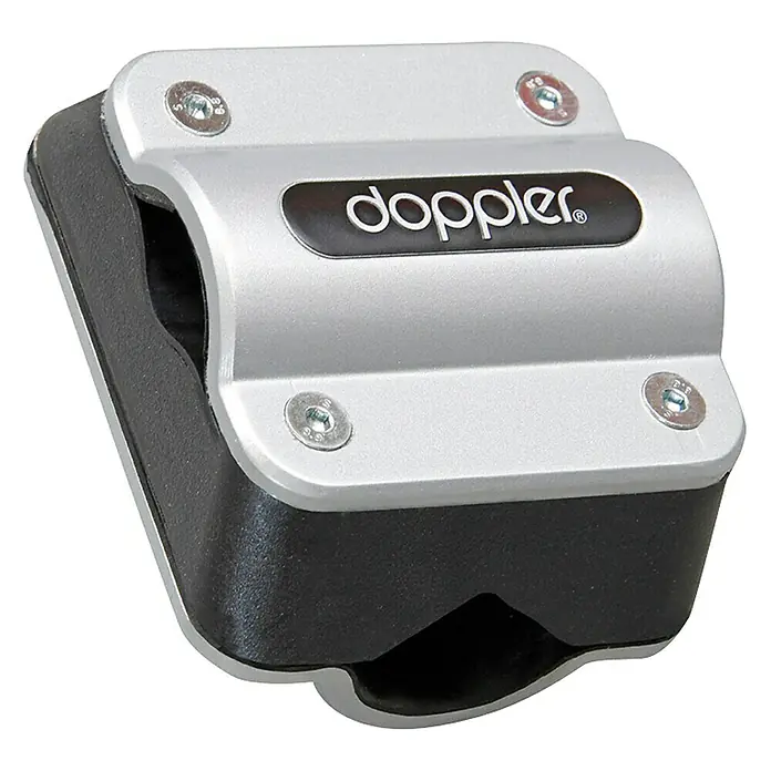 Doppler Balkonklammer Vario - Für Rohrdurchmesser: 22 mm - 32 mm - Doppler-Produkt: Eine hochwertige, silberfarbene Halterung mit schwarzem Einsatz und dem Doppler-Logo, befestigt mit vier Schrauben.