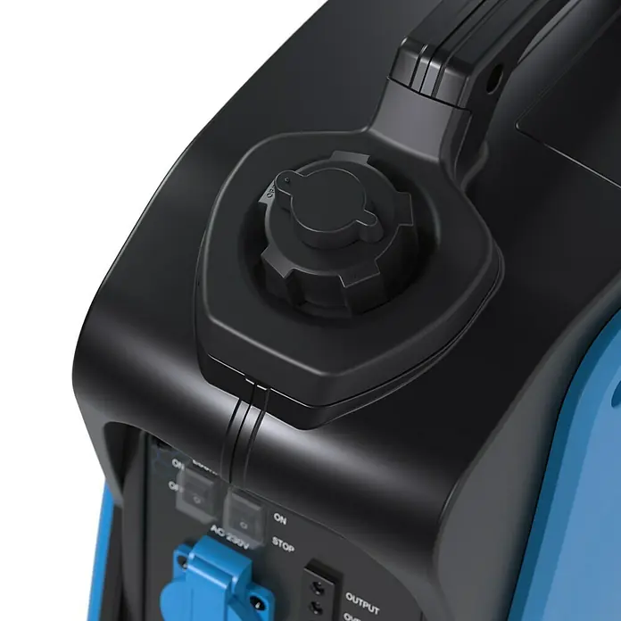 Güde Stromerzeuger 1200-1 - 1,2 kW, Tankvolumen: 2,8 l, Verbrauch: 0,57 l/h - Detailaufnahme eines blauschwarzen Stromgenerators mit Tankdeckel und Bedienfeld. Praktisch für unterwegs und Notfälle.
