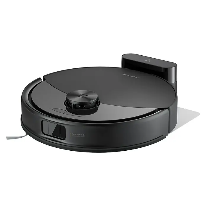 Roborock Saugwischroboter Q10 VF Black - Saugkraft: 10.000 Pa, Akkulaufzeit: 150 min, Fassungsvermögen Roboter: 500 ml, Schwarz - Eine Nahaufnahme eines schwarzen Roborock S8 Pro Ultra Saugroboters mit Reactive Tech Hindernisvermeidungssystem.