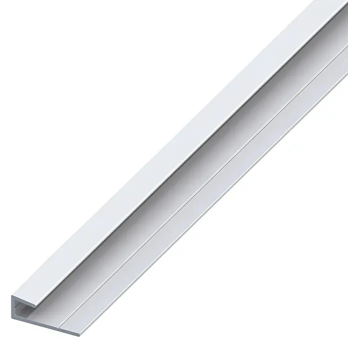 Kantoflex Rahmeneinfass Profil - 2.500 x 25 x 5,1 mm, Silber - Nahaufnahme eines weißen U-Profils, ideal für saubere Abschlüsse und Schutz von Kanten, vielseitig einsetzbar im Innenausbau.