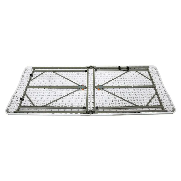 Mesa de jardín Alan Pop Up - L x An x Al: 180 x 70 x 74 cm, Acero/HDPE, Rectangular, Blanco roto - Mesa plegable rectangular plegada. La mesa es blanca con marco metálico gris y asa de transporte.
