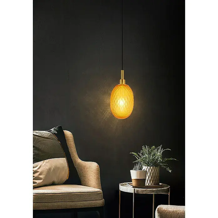 Lámpara colgante redonda - 60 W, Ø x Al: 15 x 150 cm, Ámbar, E27 - Elegante lámpara colgante ámbar con superficie acanalada, que emite una luz cálida y crea un ambiente acogedor en la habitación.