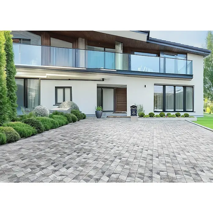 EHL Pflasterstein Plativo - 33,5 x 20 x 8 cm, Weiß-Antrazit, Beton - Einfamilienhaus mit gepflasterter Auffahrt und gepflegtem Vorgarten, moderne Architektur mit Glasbalkon.