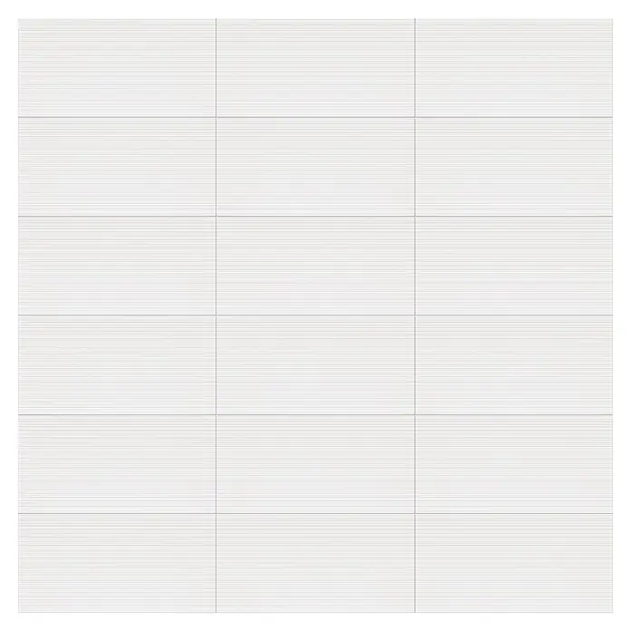 DryTile Wandfliese Palazzo Strukturiert Rille - 30 x 60 cm, Weiß, Glänzend - Nahaufnahme von weißen, horizontal gestreiften Wandfliesen mit grauen Fugen, die ein elegantes und modernes Muster ergeben.