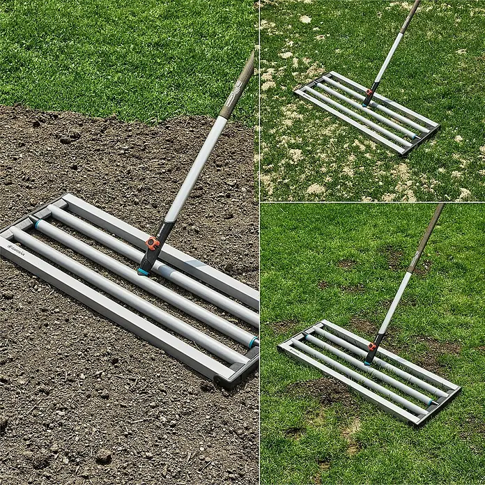 Gardena Combisystem Rasenrakel - 76 cm, Stahl - Ein Rollrasenverteiler von Gardena, der zum Einebnen von Erde und Sand verwendet wird und eine gleichmäßige Oberfläche für die Rasenpflege bietet.