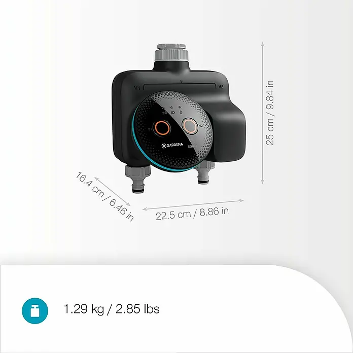 Gardena Smart system Bewässerungsautomat Dual Water Control Set - Betriebsdruck: 0,5 bar - 12 bar, Bewässerungsdauer: 1 min - 10 h - Das Bild zeigt eine Gardena Smart Water Control Bewässerungssteuerung mit ihren Abmessungen und Gewicht für den Garten.