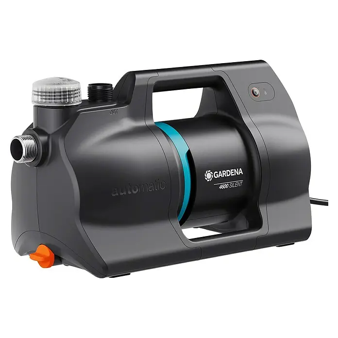 Gardena Hauswasserautomat 4600 Silent - Max. Fördermenge: 4.600 l/h, Max. Druck: 4 bar - Das Bild zeigt eine Gardena 4600 Silent Hauswasserautomat, eine leistungsstarke und leise Pumpe für die Gartenbewässerung und Hauswasserversorgung.