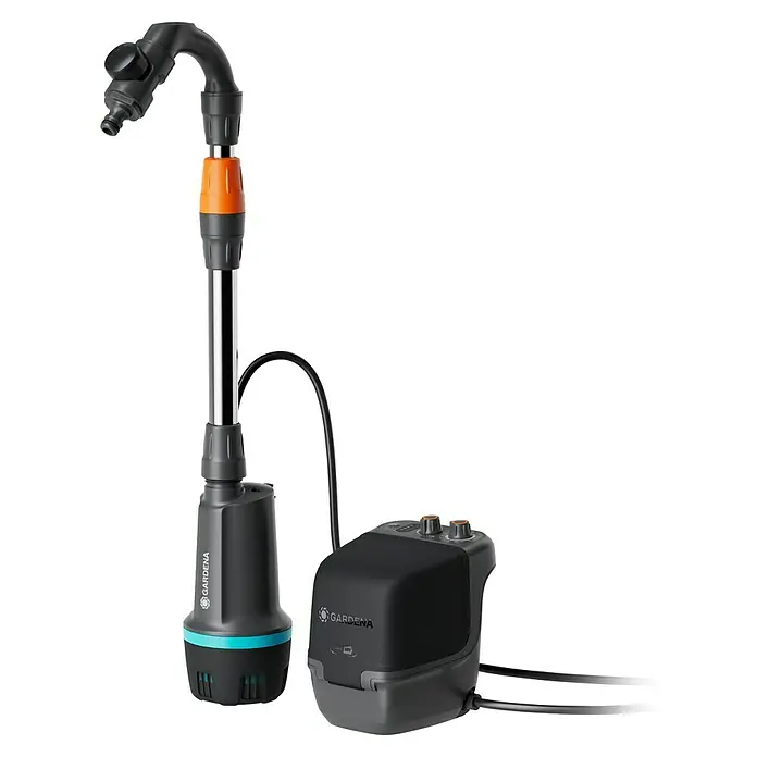 Gardena Power for All 18V Akku-Regenfasspumpe 2500 ComfortAutomatic - 1 Akku, Max. Fördermenge: 2.400 l/h - Gardena Gartenpumpe mit Steuerungssystem, ideal zur automatischen Wasserversorgung im Garten und zur Hauswasserversorgung.