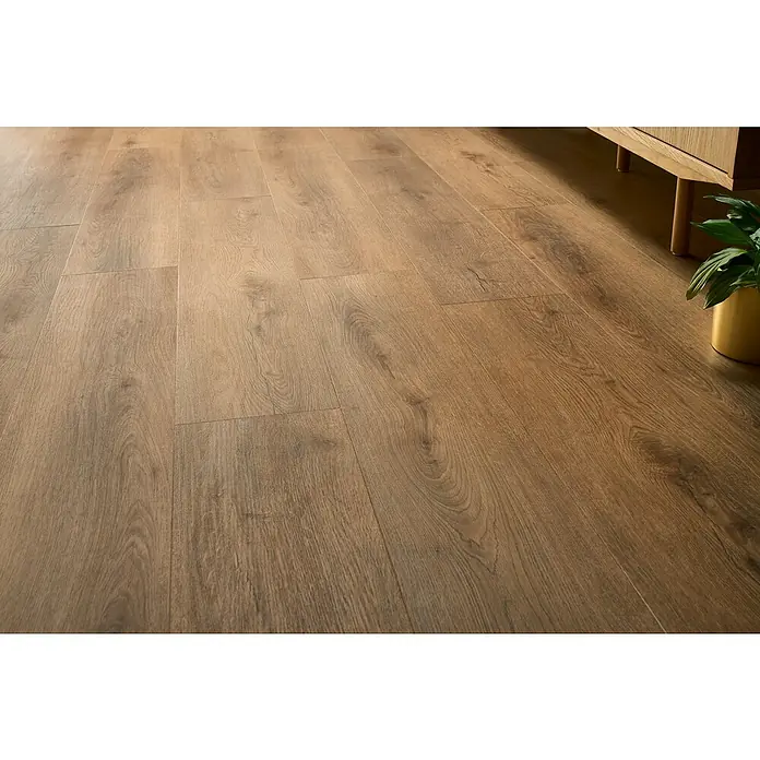 Vinylboden SPC Silent - Garda Eiche, Landhausdiele, 1.220 x 229 x 5,3 mm - Helles, geöltes Parkett mit sanfter Maserung und warmen Farbtönen, das einen gemütlichen Bodenbelag in jedem Raum schafft.