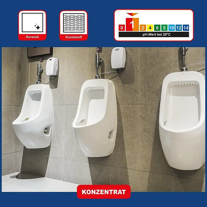 Poliboy Urin- & Kalksteinentferner Putzboy WC Kalk- und Urinsteinentferner Konzentrat - Flasche, 1 l - Das Bild zeigt drei weiße Urinale an einer gefliesten Wand, die für den Einsatz von konzentrierten Reinigungsmitteln geeignet sind.