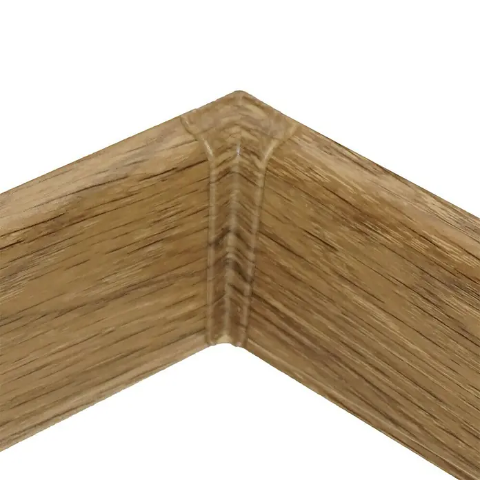 Innenecke Vigo - Frisco Eiche, 2 Stk. - Detailaufnahme eines Rahmens aus hellem Holz, der eine Ecke bildet. Die Holzmaserung ist deutlich sichtbar, und die Verbindung ist sauber gearbeitet.