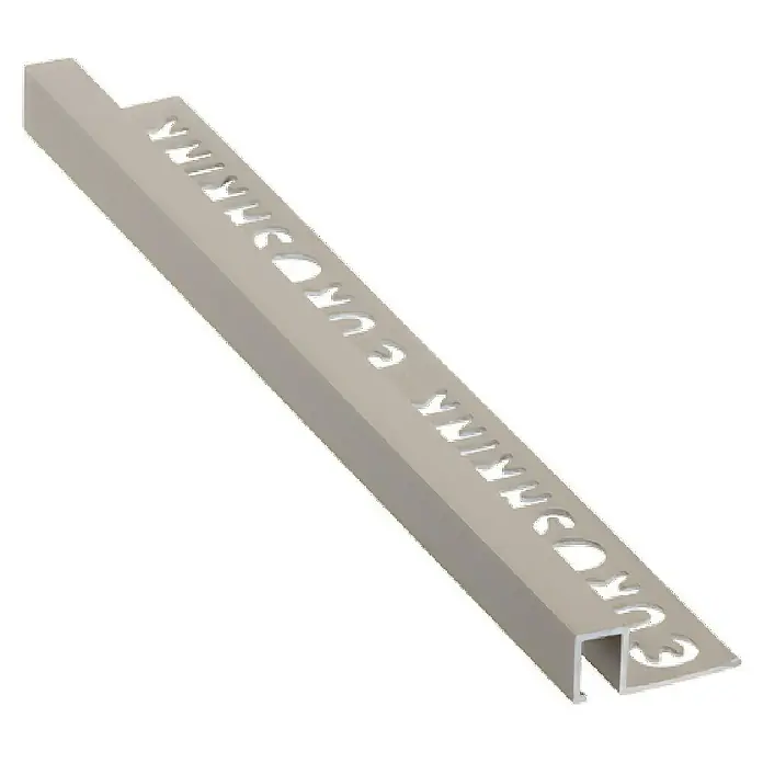 Perfil cuadrado multiusos - Aluminio, Gris, 2,5 m x 12 mm - Perfil de aluminio plateado para azulejos con patrón de inscripción, ideal para diseños elegantes de paredes y suelos. Protección de bordes duradera y diseño moderno combinados.
