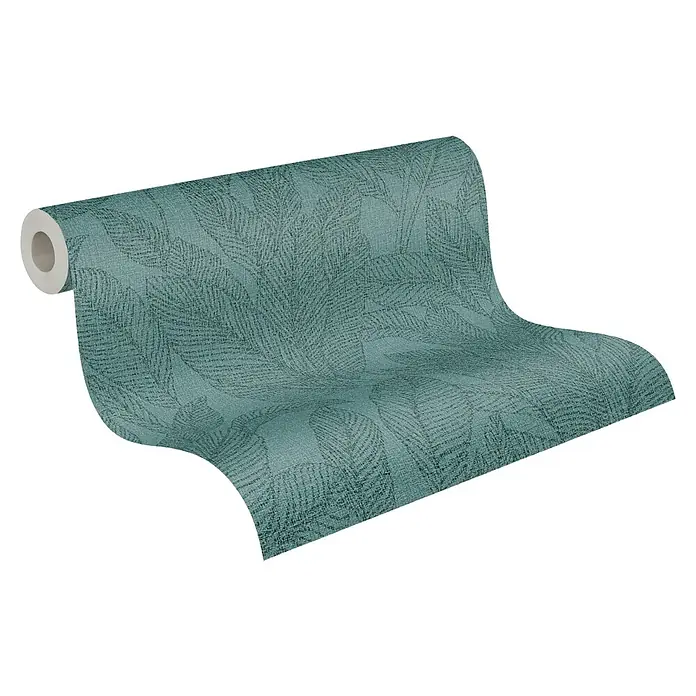 A.S. Création Cosmoliving by Cosmopolitan Vliestapete Blätter - Grün-Blau, Floral, 10,05 x 0,53 m - Nahaufnahme einer Rolle tealfarbener Tapete mit einem filigranen Blattmuster. Perfekt, um jedem Raum einen Hauch von natürlicher Eleganz zu verleihen.