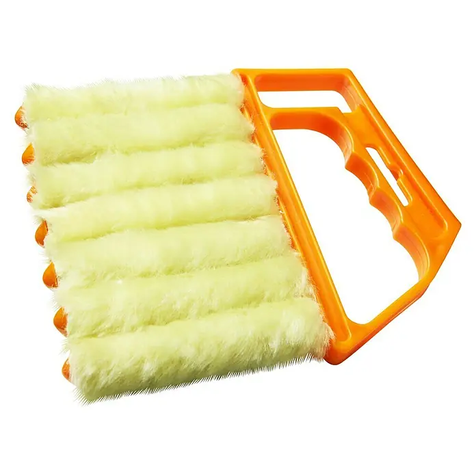 Expo Ambiente Jalousienreiniger - 7 Reinigungsbürsten - Fensterlamellenreiniger mit gelben Mikrofasern und orangefarbenem Griff, ein praktisches Reinigungswerkzeug.